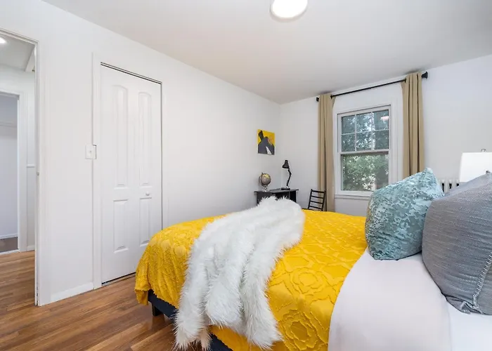 Lovely Ranch House In Windsor, 10 Mins To Hartford Connecticut