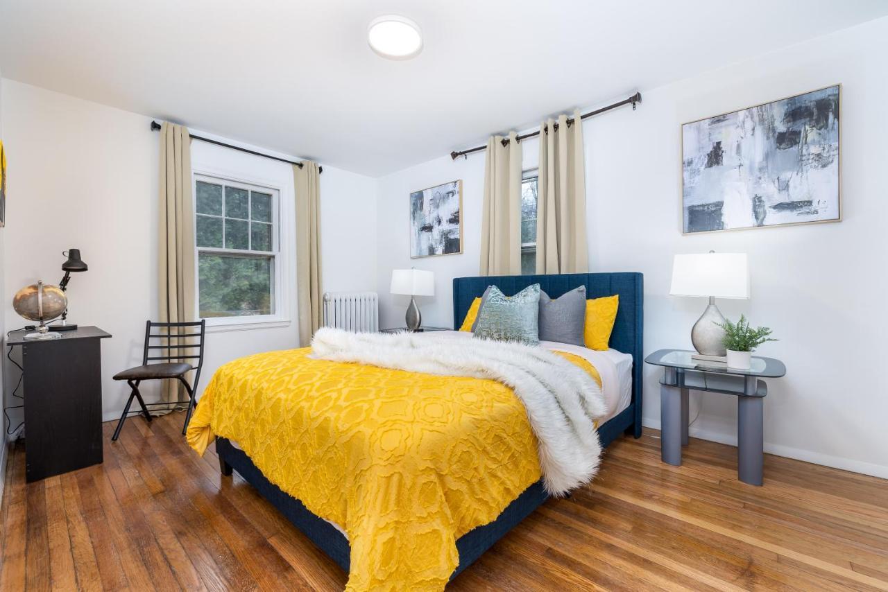 Holiday home Lovely Ranch House In Windsor, 10 Mins To Hartford Connecticut *